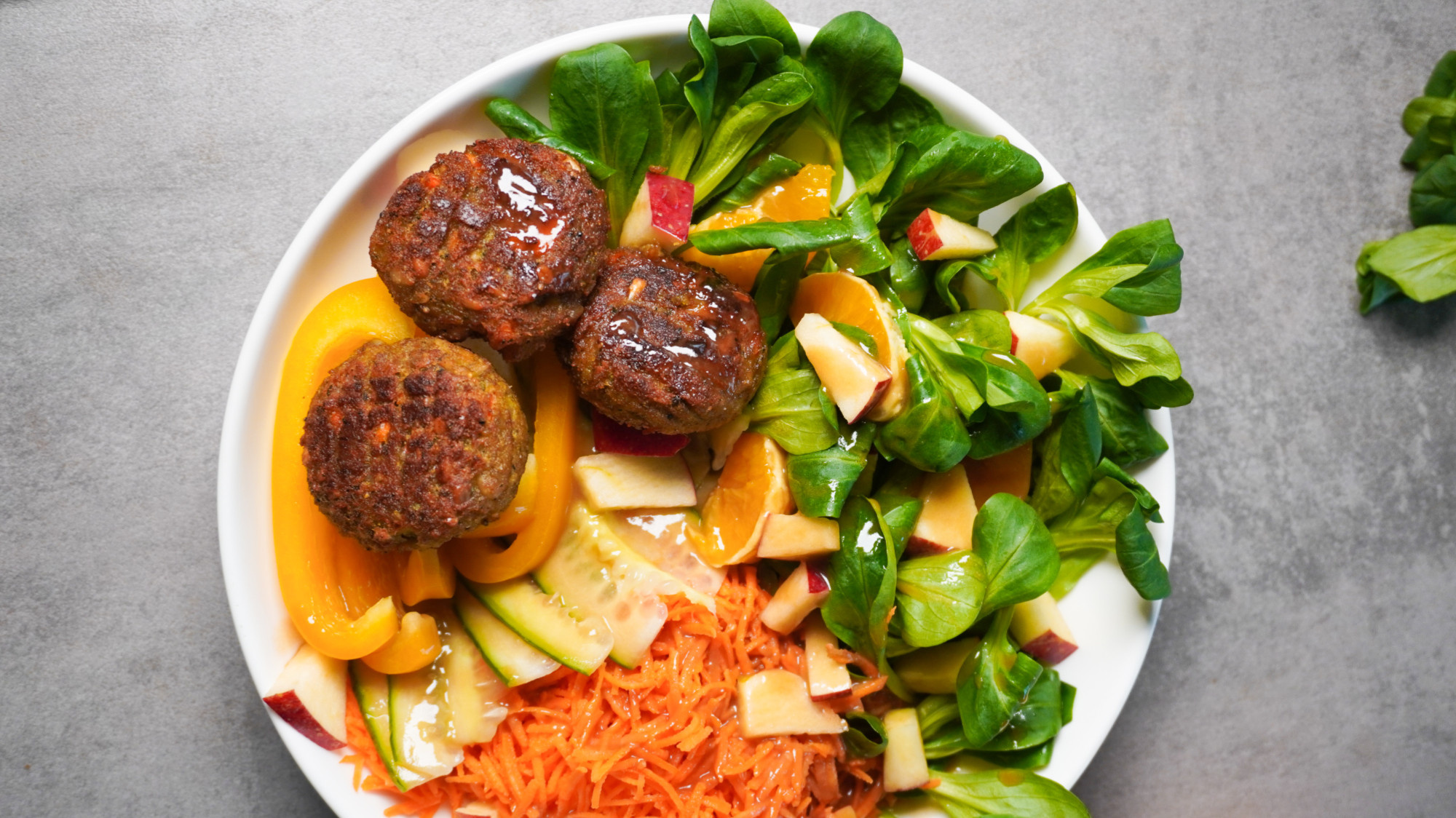 Rezeptbild für Salatbowl mit Falafel