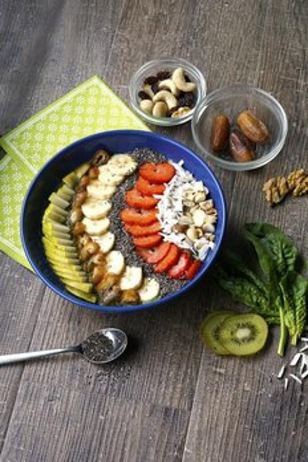 Produktfoto zu Vegan: Smoothie-Bowl mit Toppings