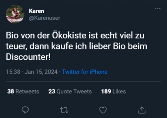 Frau mit Brille mit dem Slogan F*CK BIO