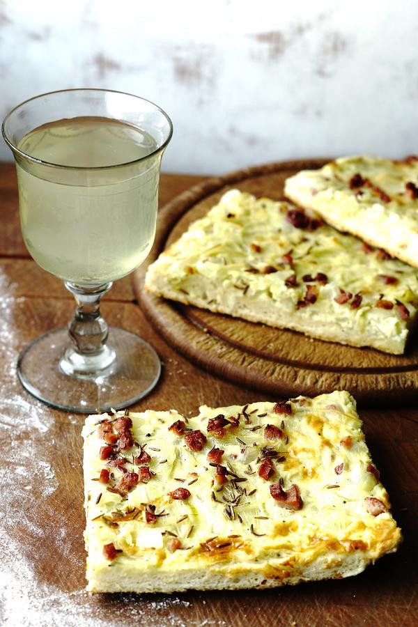 Produktfoto zu Zwiebelkuchen mit Hefeteig